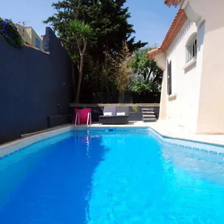 Les Jardins De Galicia Bed & Breakfast 3*
