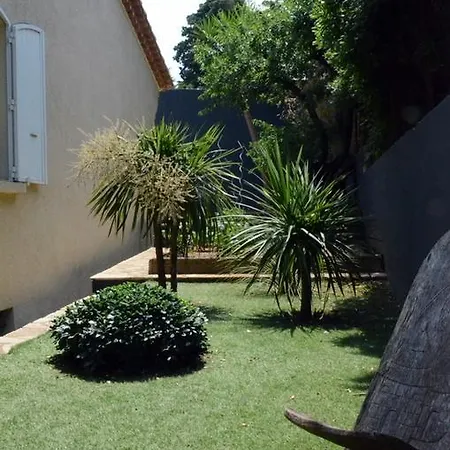 Les Jardins De Galicia Bed & Breakfast 3*