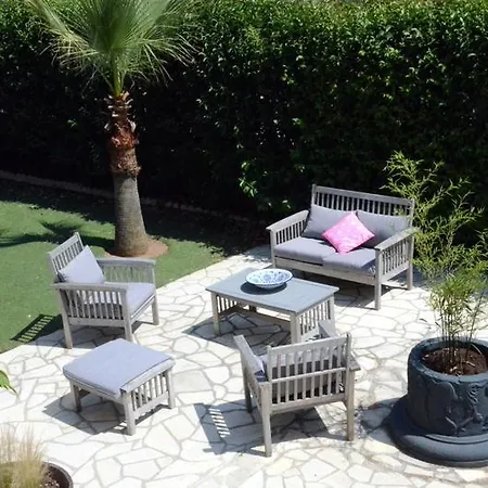 Les Jardins De Galicia Bed & Breakfast Sète